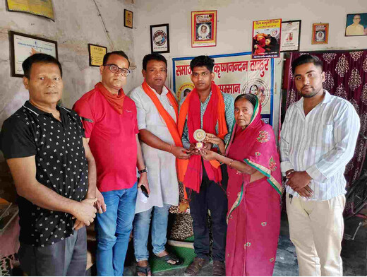 कृष्णनंदन ठाकुर की पुण्यतिथि पर पुरखा पुरनिया संवाद, अजय शर्मा सम्मानित